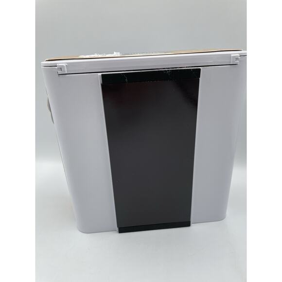 Magnetic Compact Lint Bin Laundry Helper Wall Mounted Metal Lint Box Holder - Picture 4 of 5